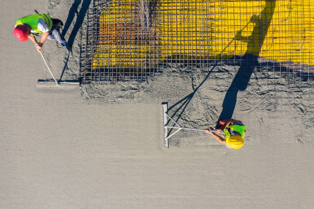 Best Concrete Patio Contractor  in Auburndale, FL