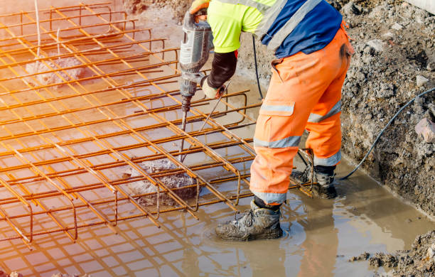 Best Affordable Concrete Contractor  in Auburndale, FL
